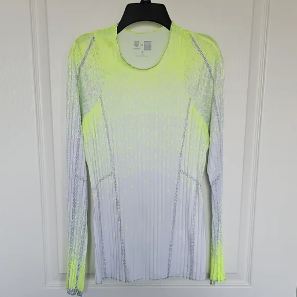 Lucky In Love, Small - Picture 1 of 5